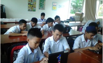 Students using the computers