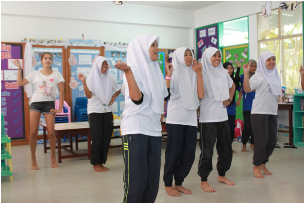 Students learn how to be fit and healthy. 