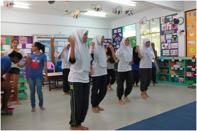 Students learn how to be fit and healthy. 