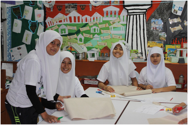 Science class session.